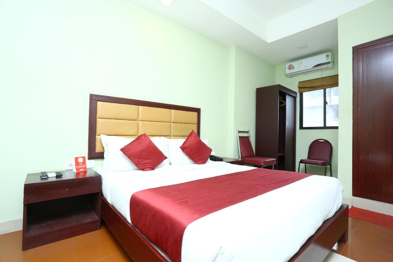 Oyo 15190 Select Residency Hotel โคชิโคด ภายนอก รูปภาพ