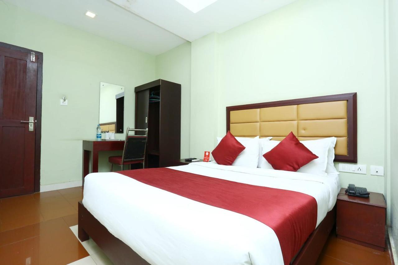 Oyo 15190 Select Residency Hotel โคชิโคด ภายนอก รูปภาพ