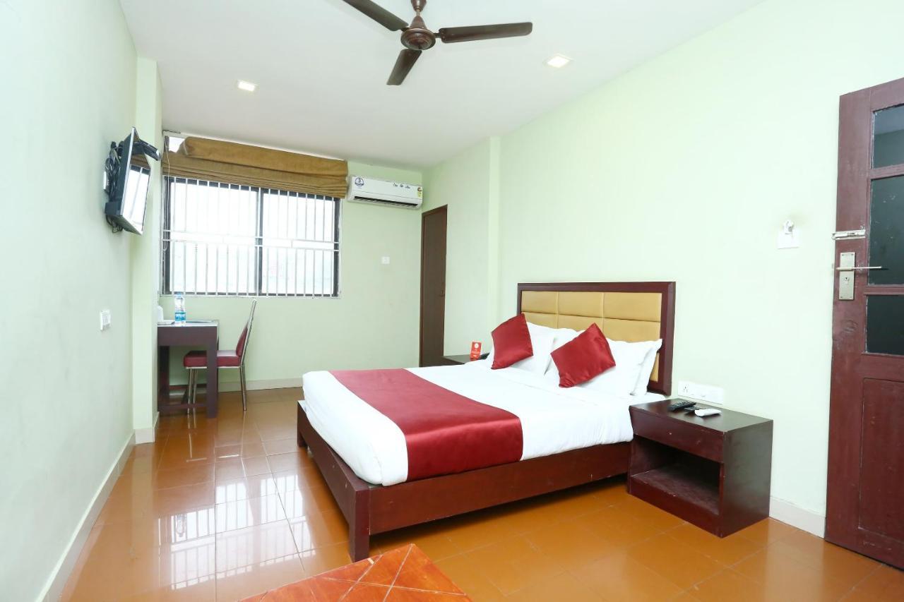 Oyo 15190 Select Residency Hotel โคชิโคด ภายนอก รูปภาพ