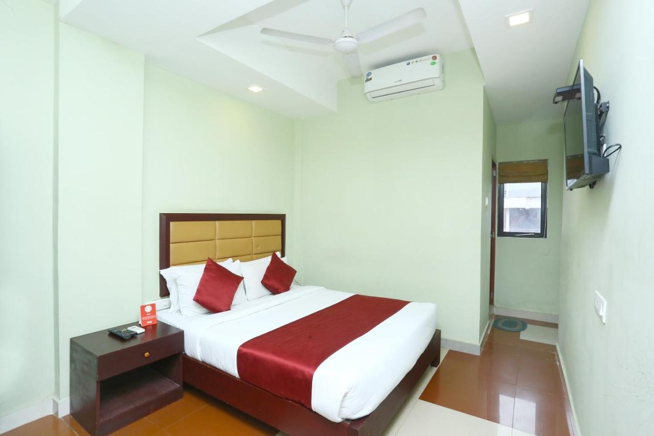 Oyo 15190 Select Residency Hotel โคชิโคด ภายนอก รูปภาพ